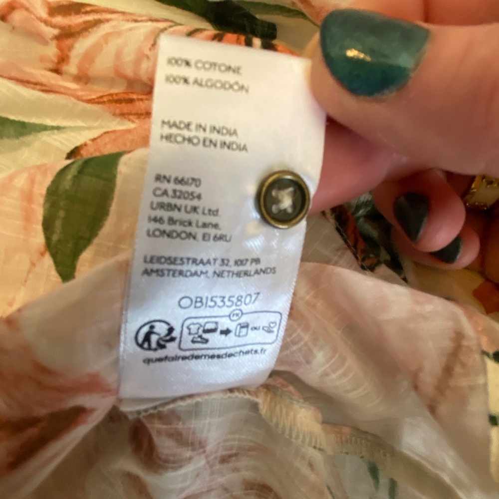 Anthropologie V-Neck Floral Blouse with Cinched Cuffs - Picture 7 of 7